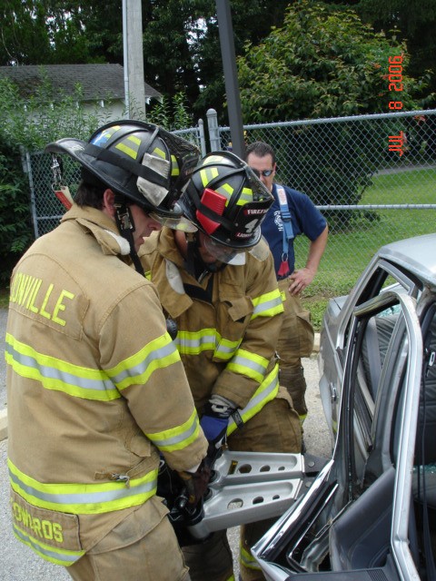 Uwchlan Township Day 07-08-2006.
Vehicle Rescue Demo.